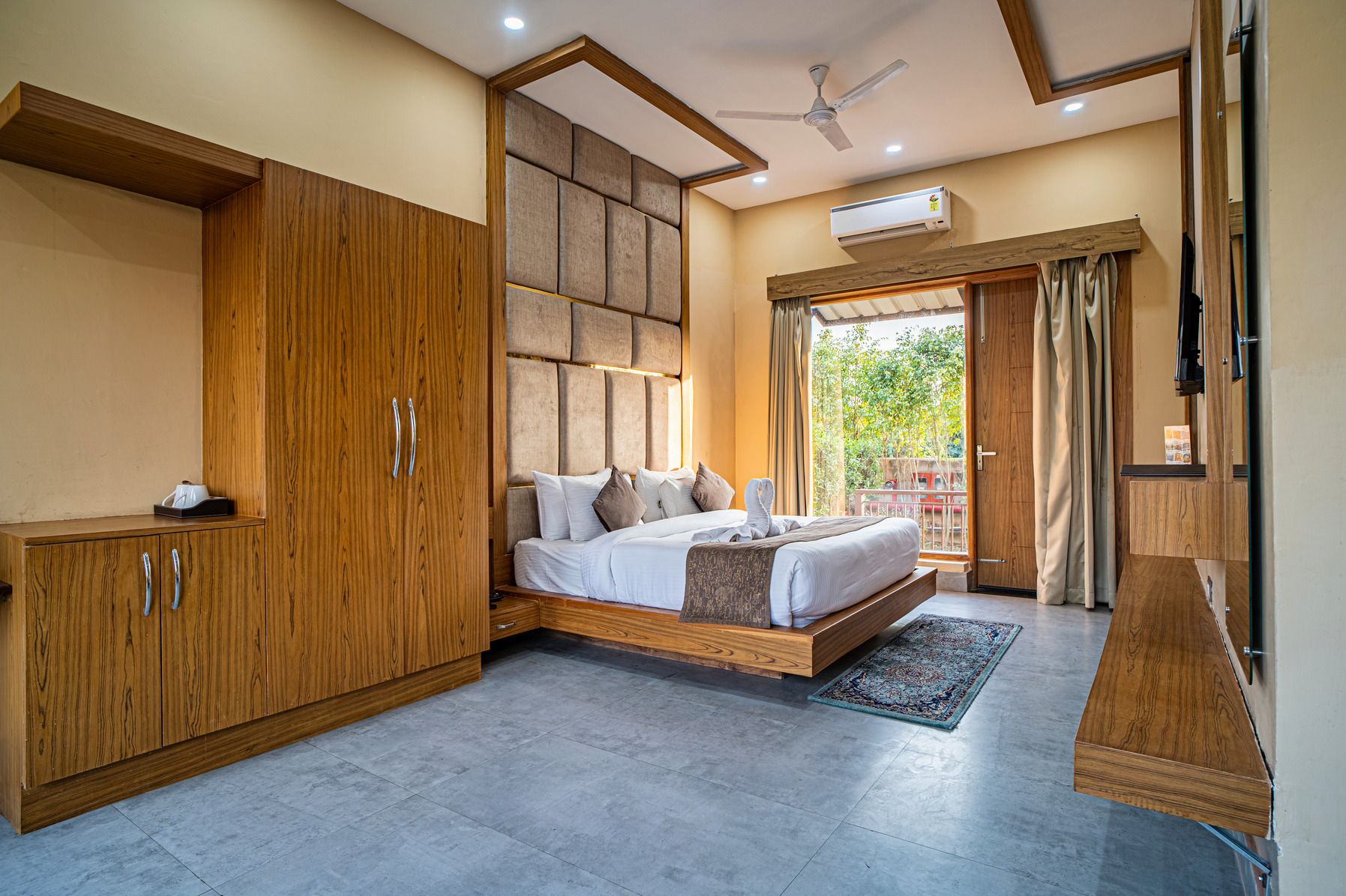Royal room